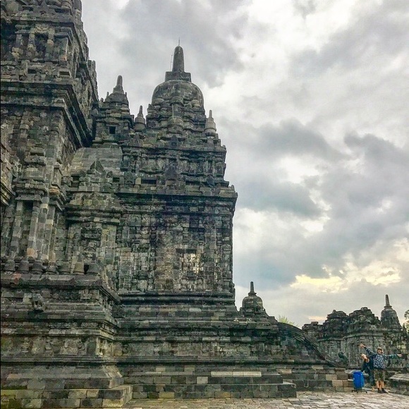 Meet your Posher, Farah - Picture 3 of 4